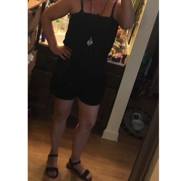 SALE💥HP! 1 size sm. Left! Romper with pockets - Picture 7 of 8